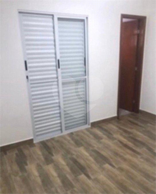 Casa à venda ou para alugar com 2 suítes no condomínio Residence Adelina, São Paulo - SP