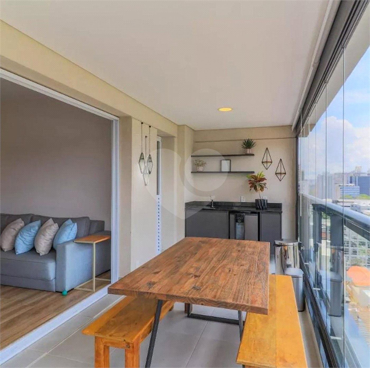 Apartamento à venda com 2 quartos, sendo 1 suíte,  em Chácara Santo Antônio, São Paulo, SP
