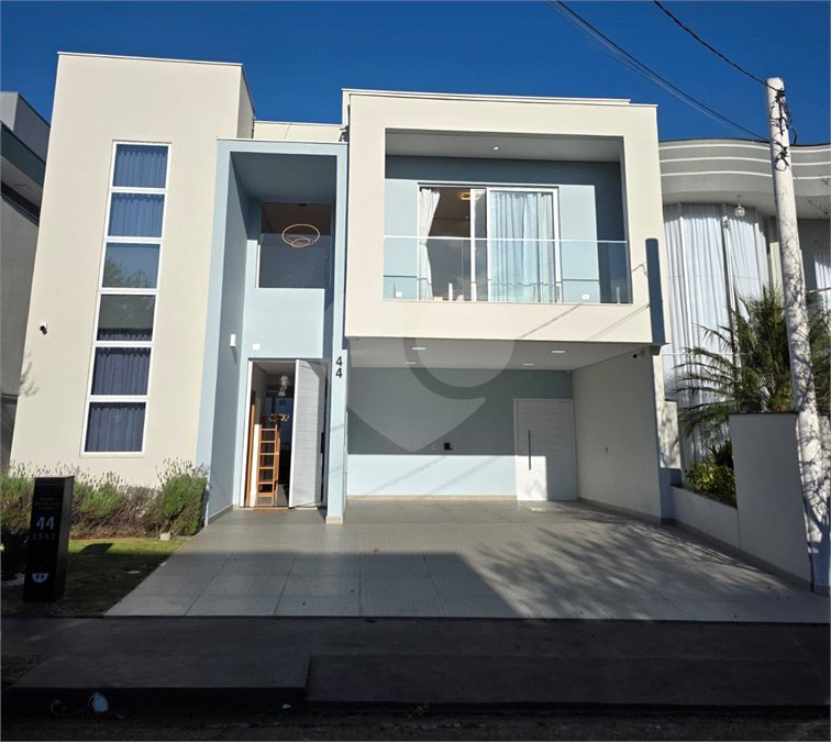 Casa à venda com 6 quartos, sendo 3 suítes, no condomínio Ibiti Royal Park, Sorocaba - SP