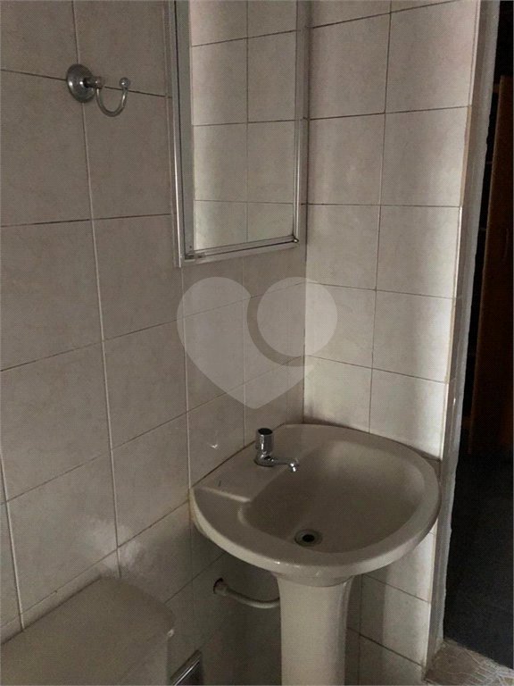 Casa à venda com 4 quartos, sendo 1 suíte,  em Jardim Rosa Maria, São Paulo, SP