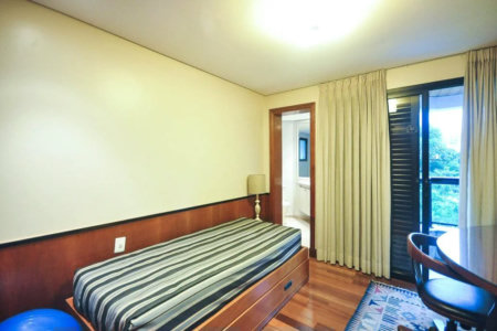 Apartamento à venda com 4 suítes em Vila Andrade, São Paulo, SP