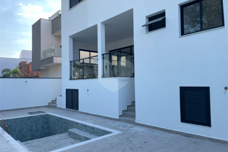 Casa à venda com 3 suítes no condomínio Central Parque, Salto - SP