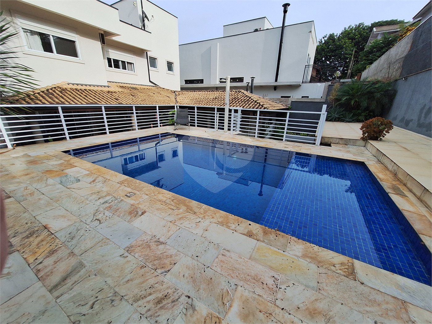 Casa à venda com 3 suítes no condomínio Villaggio Capriccio, Louveira - SP