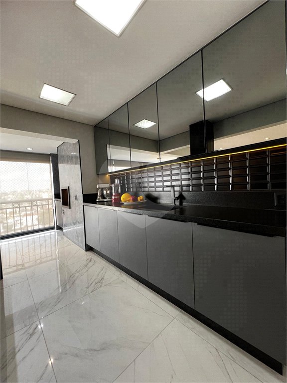 Apartamento à venda com 3 suítes no Centro, Mogi das Cruzes, SP