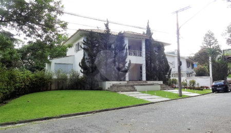 Casa à venda com 4 suítes no condomínio Residencial Jardim Itatinga, São Paulo - SP