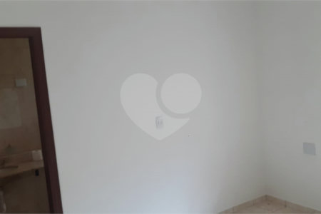 Casa à venda com 4 quartos, sendo 2 suítes, em Cidade Jardim, Araraquara, SP