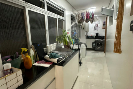 Apartamento à venda com 3 quartos, sendo 1 suíte, em Cambuci, São Paulo, SP