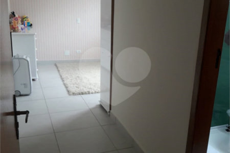 Casa à venda com 3 quartos, sendo 2 suítes, em Sé, São Paulo, SP