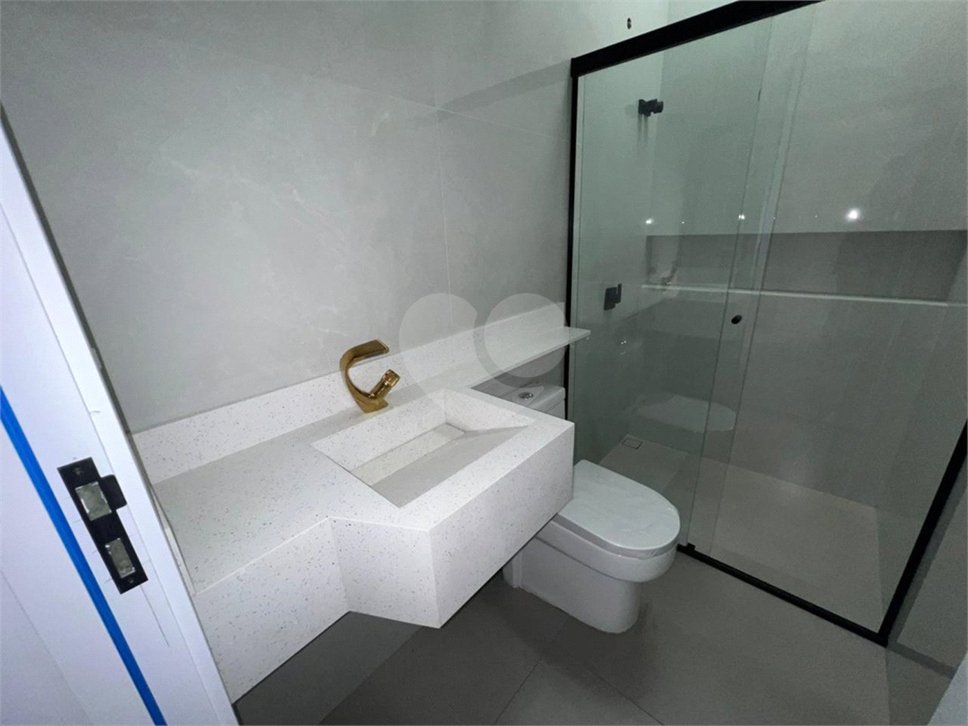 Casa à venda com 3 quartos, sendo 1 suíte, no condomínio Horto Florestal Villagio, Sorocaba - SP