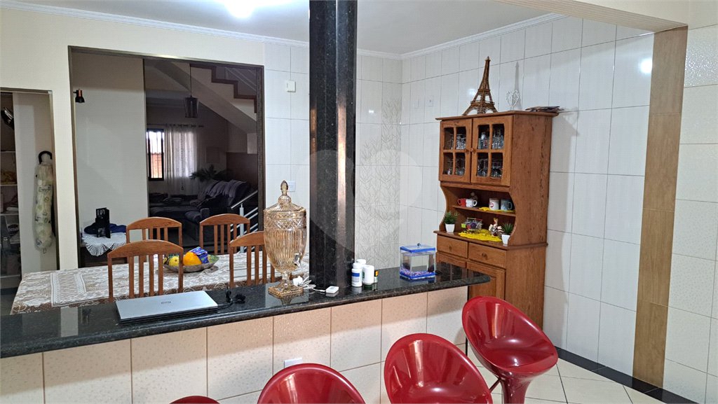 Casa à venda com 3 quartos, sendo 1 suíte,  em Jardim Universo, Mogi das Cruzes, SP