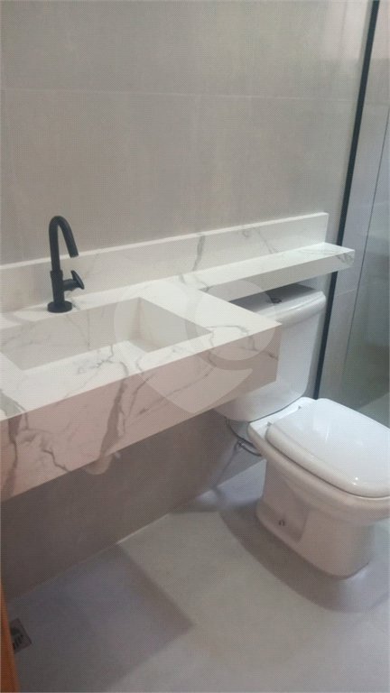 Casa Térrea à venda com 3 quartos, sendo 1 suíte,  no Centro, Bom Jesus dos Perdões, SP