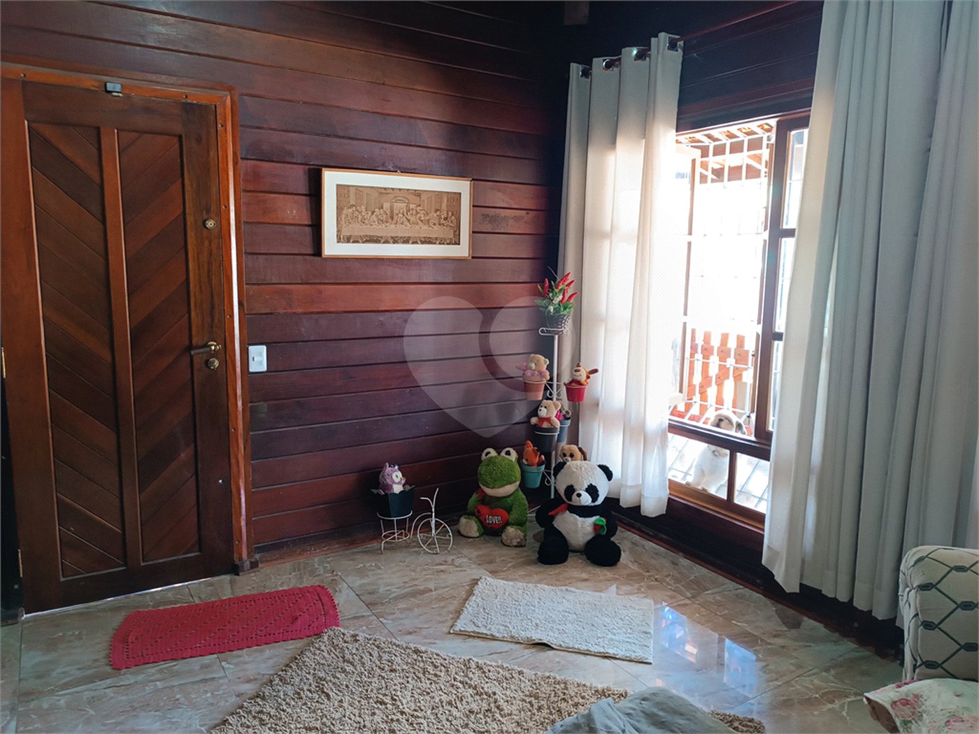 Casa à venda com 5 quartos, sendo 3 suítes, em Jardim Villaça, São Roque, SP