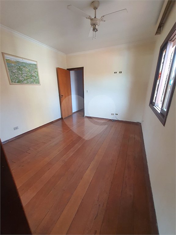 Sobrado à venda com 4 quartos, sendo 1 suíte, em Vila Pereira Barreto, São Paulo, SP