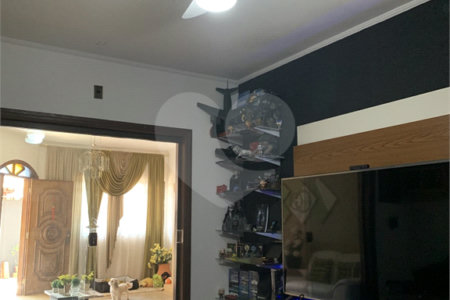 Sobrado à venda com 4 quartos, sendo 3 suítes,  em Jardim Alvinópolis, Atibaia, SP