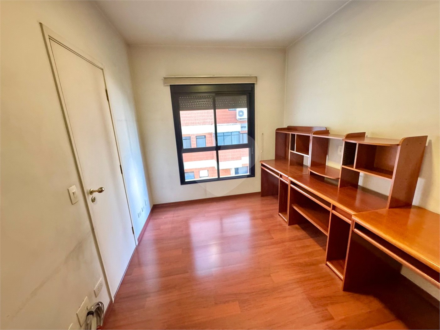 Apartamento à venda com 4 quartos, sendo 2 suítes,  em Pinheiros, São Paulo, SP