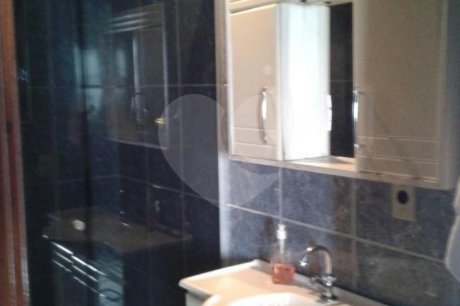 Casa Térrea à venda com 5 quartos, sendo 2 suítes,  em Horto Florestal, São Paulo, SP