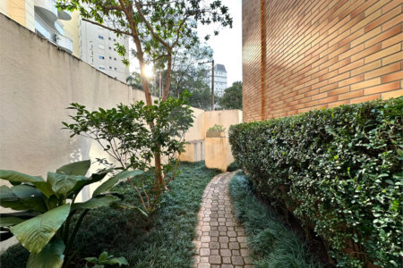 Apartamento à venda com 2 suítes em Vila Andrade, São Paulo, SP