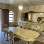 Casa à venda com 5 quartos, sendo 4 suítes, no condomínio Vilarejo Estoril, Mairiporã - SP