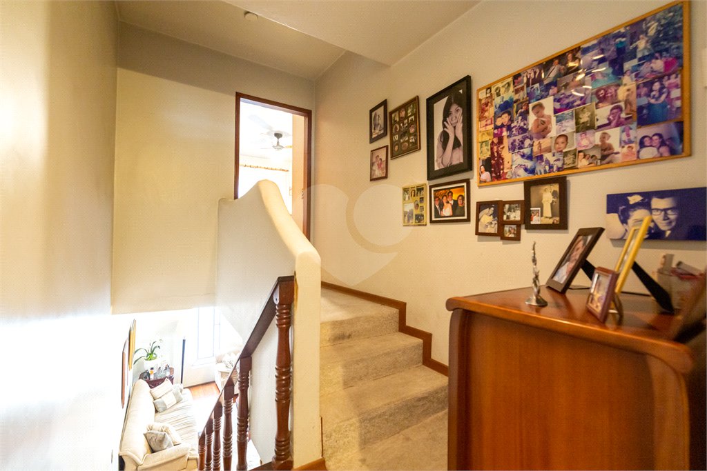 Casa à venda com 4 quartos, sendo 2 suítes, em Campo Belo, São Paulo, SP