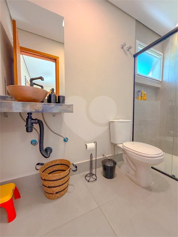 Casa à venda com 3 suítes no condomínio Figueira Garden, Atibaia - SP