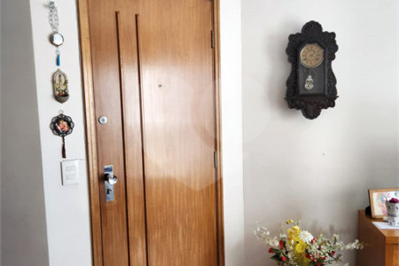 Apartamento à venda com 3 quartos, sendo 1 suíte,  em Vila Monumento, São Paulo, SP