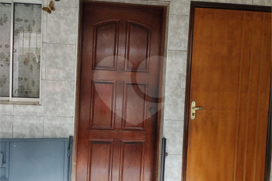 Sobrado à venda com 2 quartos em Tremembé, São Paulo, SP
