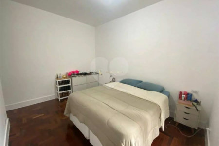 Sobrado à venda com 3 quartos, sendo 1 suíte, em Adalgisa, Osasco, SP