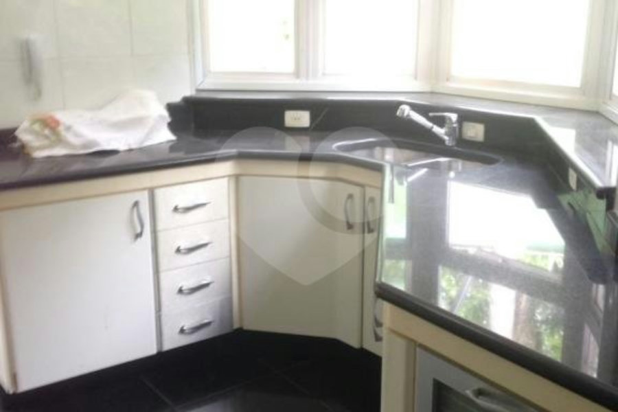 Casa à venda com 4 quartos, sendo 1 suíte, em Samambaia, Mairiporã, SP