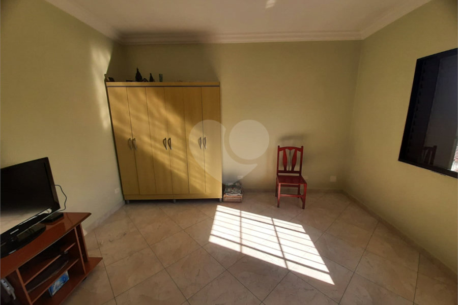 Sobrado à venda com 5 quartos, sendo 1 suíte, em Tremembé, São Paulo, SP