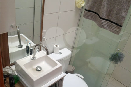 Sobrado à venda com 3 quartos, sendo 1 suíte,  em Campo Grande, São Paulo, SP