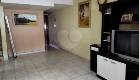 Sobrado à venda com 3 quartos, sendo 1 suíte,  em Vila Guarani (z Sul), São Paulo, SP