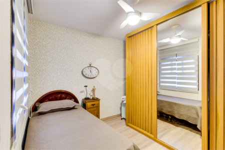 Casa à venda com 3 quartos, sendo 1 suíte,  no condomínio Village Bahamas, São Paulo - SP