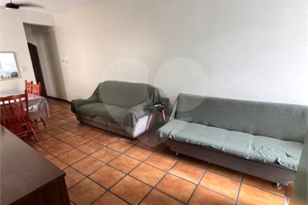 Apartamento à venda com 3 quartos, sendo 1 suíte,  em Vila Nova, Cabo Frio, RJ