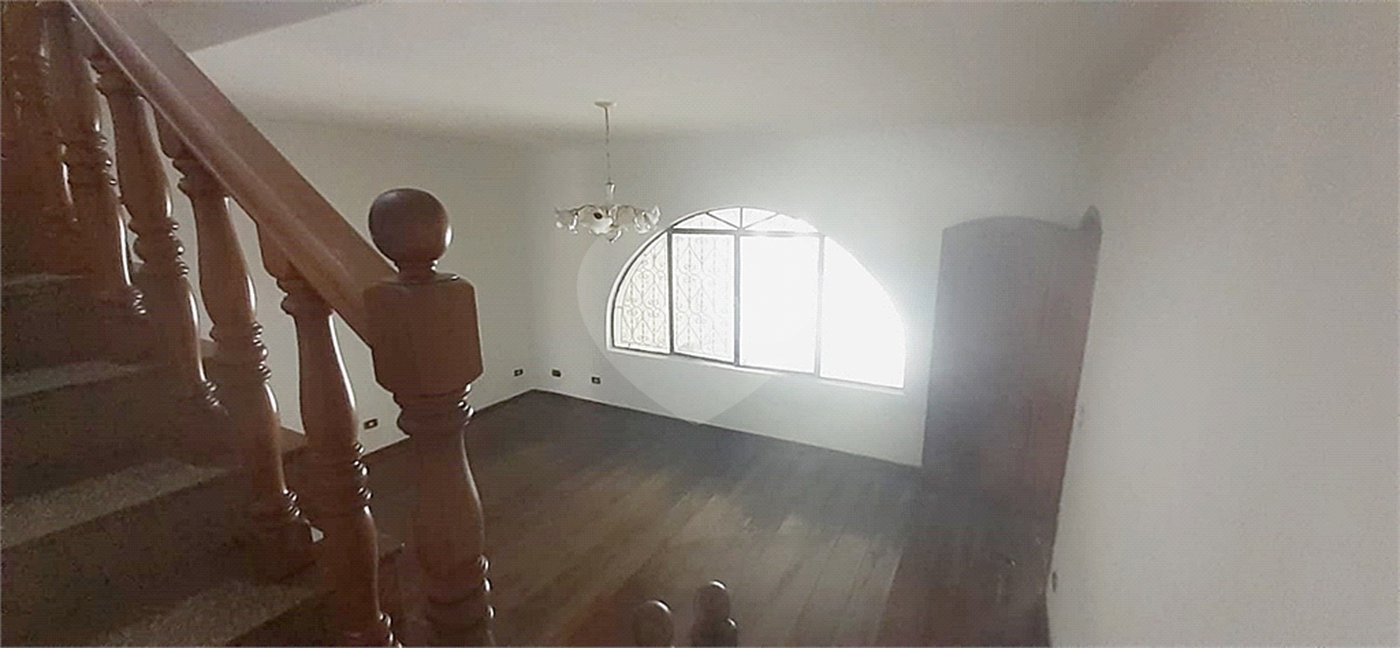 Sobrado à venda com 4 quartos, sendo 2 suítes,  em Vila Maria, São Paulo, SP