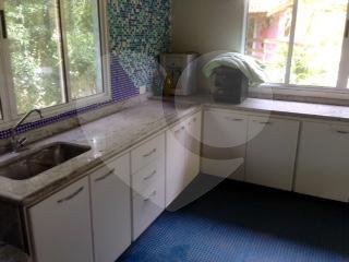 Sobrado à venda com 4 quartos, sendo 2 suítes, em Alpes da Cantareira, Mairiporã, SP