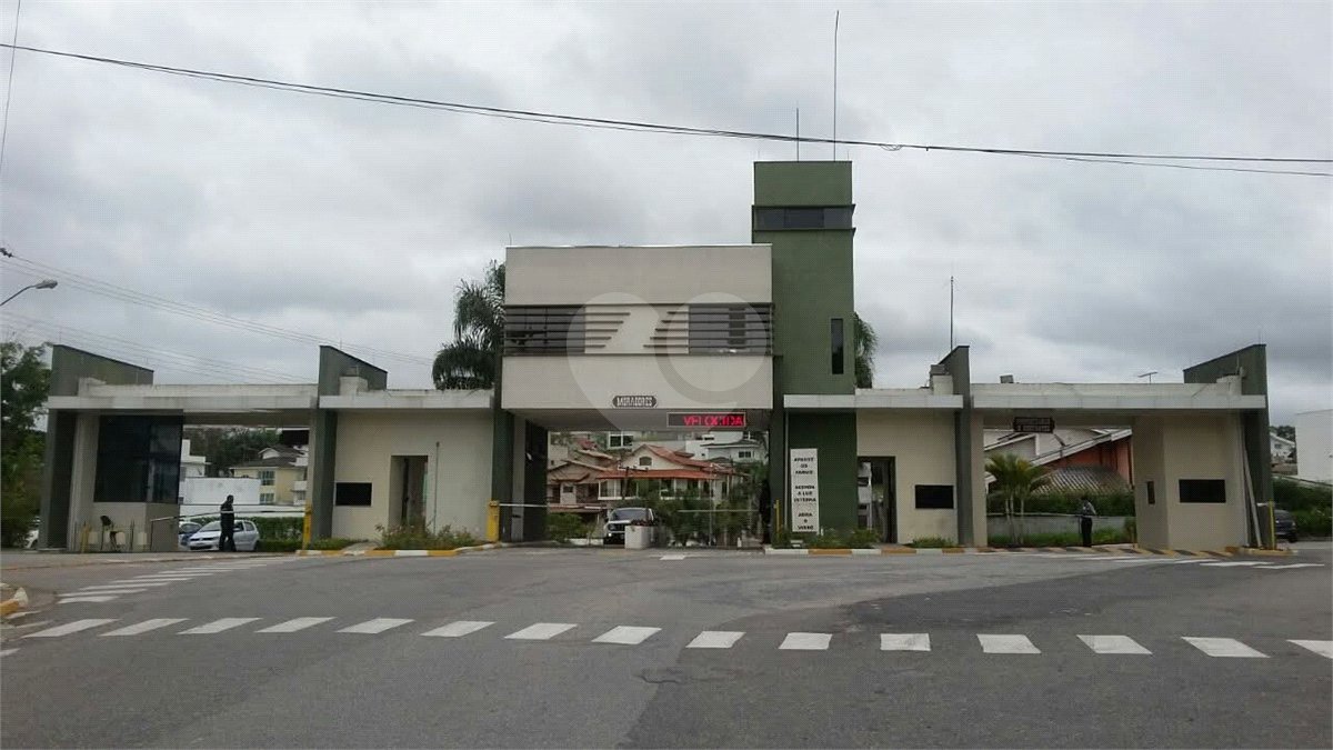 Terreno à venda no condomínio Brisa 1, Mogi das Cruzes - SP