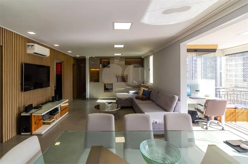 Apartamento à venda com 3 quartos, sendo 2 suítes, em Brooklin Paulista, São Paulo, SP
