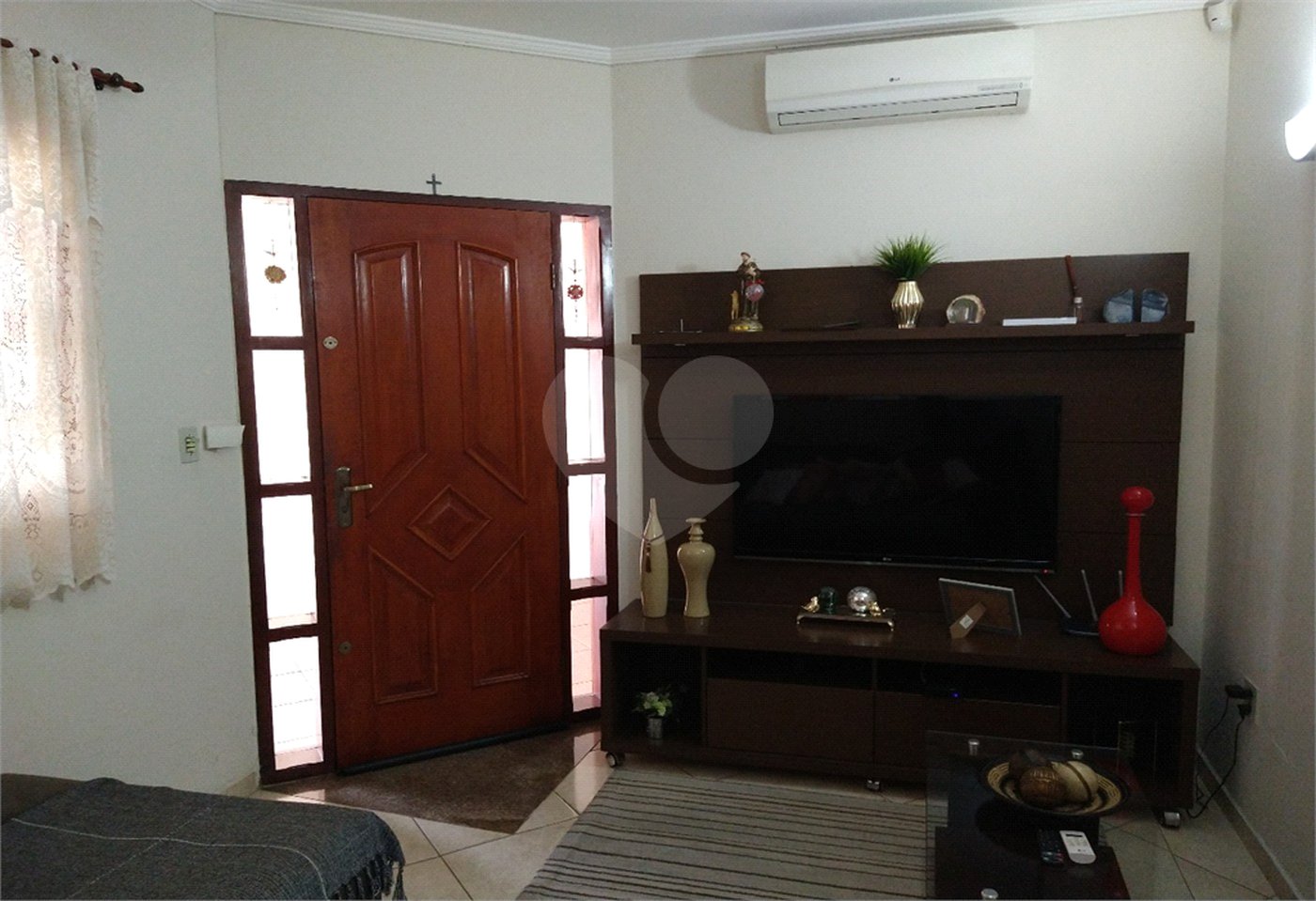 Sobrado à venda com 3 quartos, sendo 2 suítes, em Jardim Hubert, Indaiatuba, SP