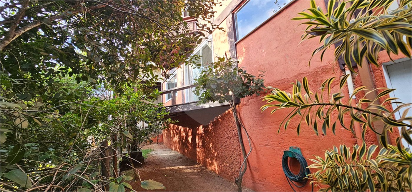 Casa à venda com 4 quartos, sendo 3 suítes, em João Fernandes, Armação dos Búzios, RJ