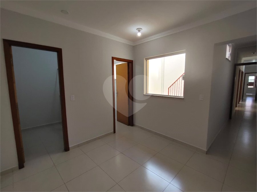 Casa para alugar com 3 quartos, sendo 1 suíte,  em Jardim Itália, Itapetininga, SP