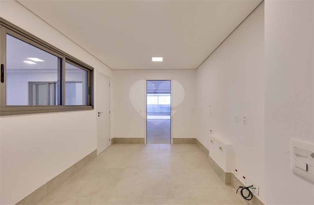 Apartamento à venda com 4 suítes em Campo Belo, São Paulo, SP