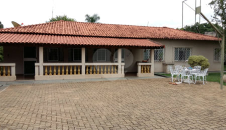 Sítio à venda com 3 quartos, sendo 1 suíte,  em Chácara Leila, São Carlos, SP