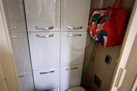 Apartamento em Higienópolis com 2 dormitórios