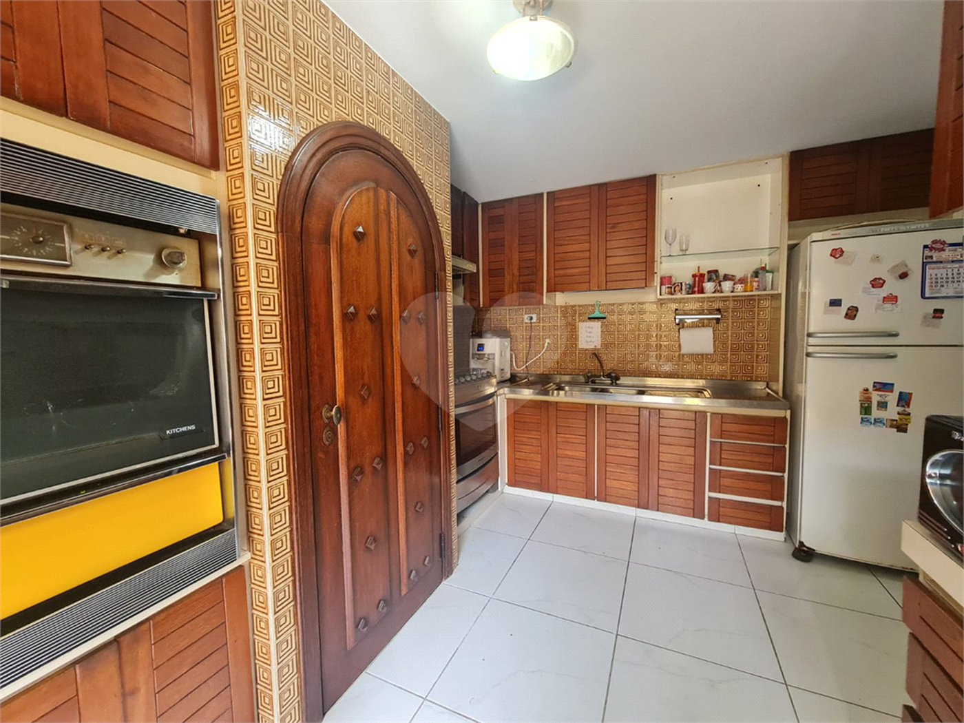 Casa à venda com 3 quartos, sendo 1 suíte, em Interlagos, São Paulo, SP