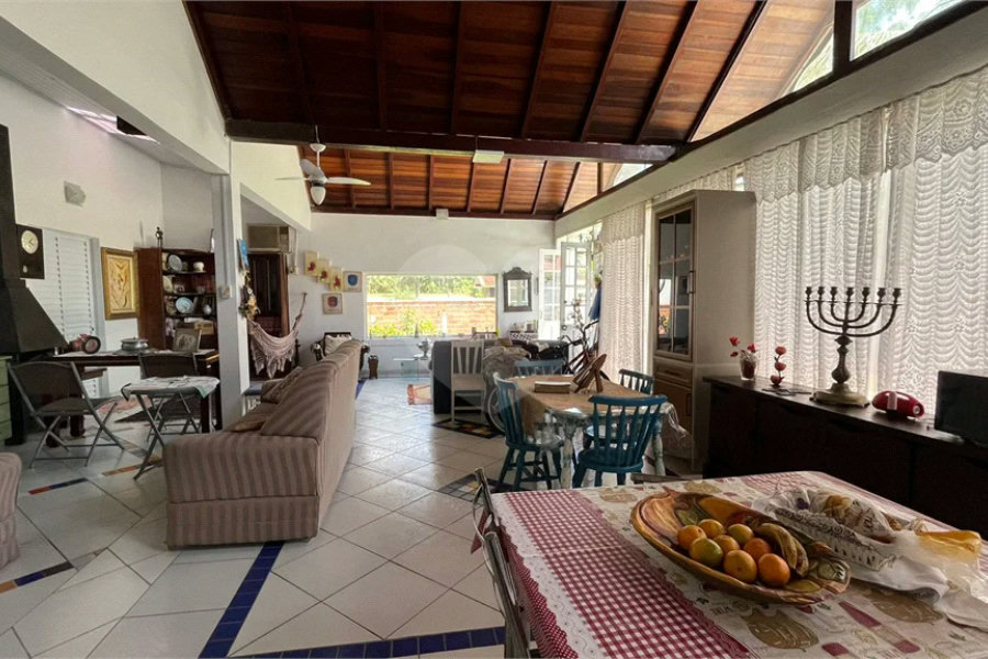 Casa à venda com 3 quartos, sendo 2 suítes,  em Morada da Praia, Bertioga, SP