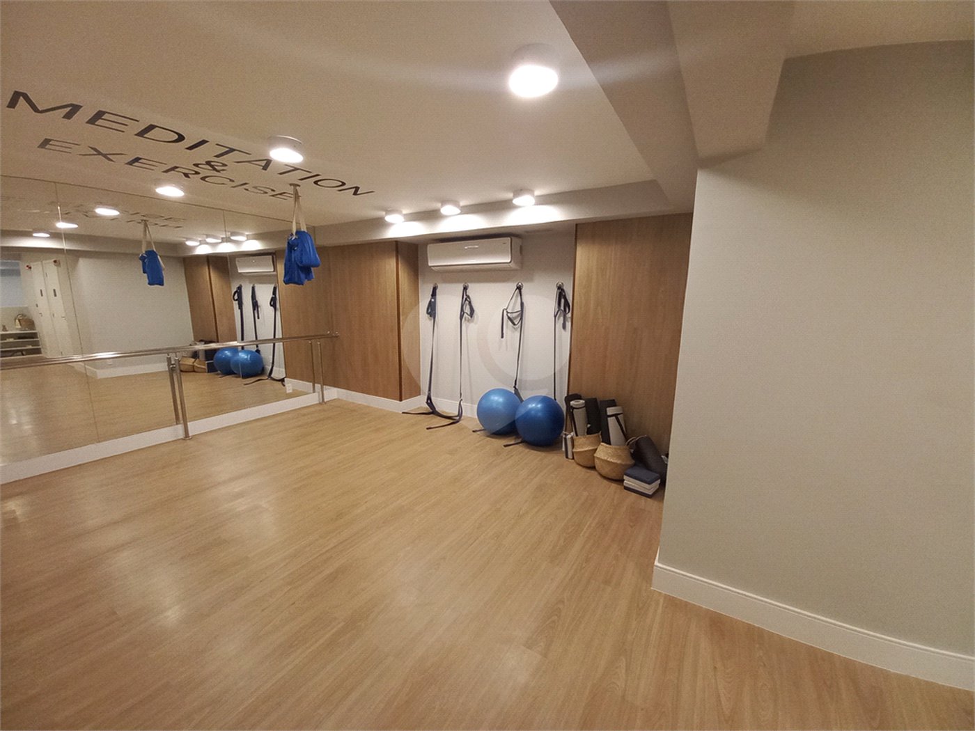 Studio de 24m² em condomínio fechado com lazer completo à venda - Vila Mariana