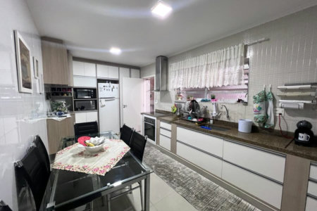 Casa á venda - Saúde