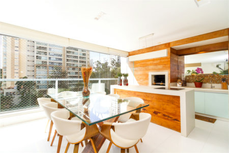 Apartamento de Alto Padrão no Campo Belo para venda com porteira fechada, com 4 dormitórios suítes e 4 vagas com lazer de club.