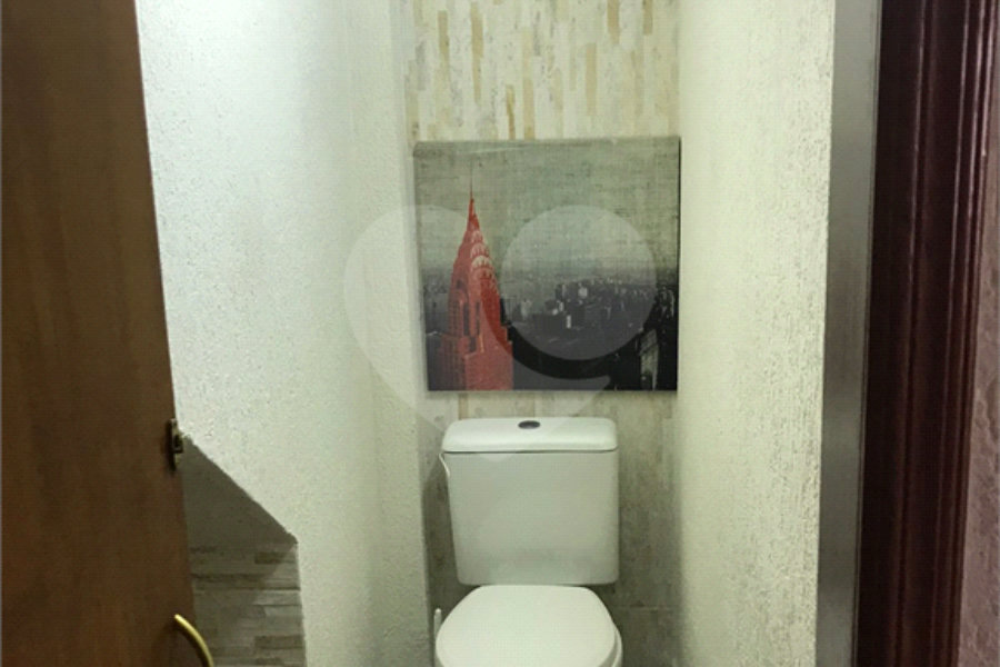 Casa à venda com 3 quartos, sendo 1 suíte,  no condomínio Felipe, São Paulo - SP