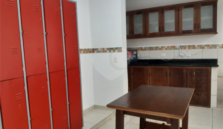Casa à venda ou para alugar com 2 quartos em Bela Vista, São Paulo, SP